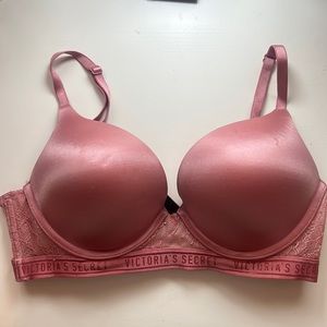 Victoria’s Secret Bombshell push-up bra